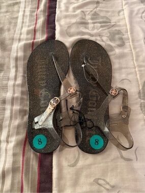 Juicy Couture Glittery Translucent Gray Jelly Sandals